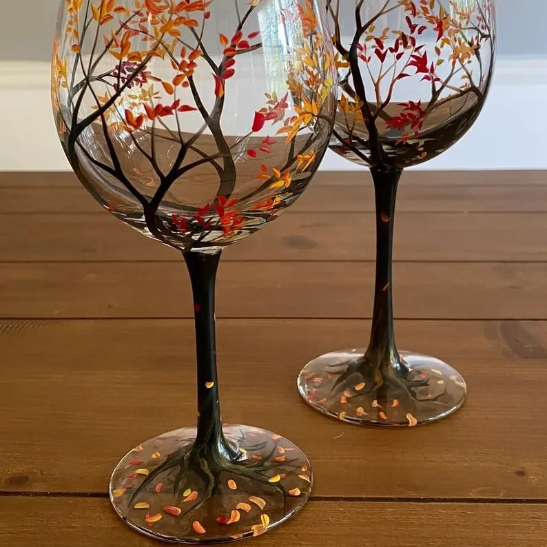Håndmalte glass inspirert av de fire årstider 
