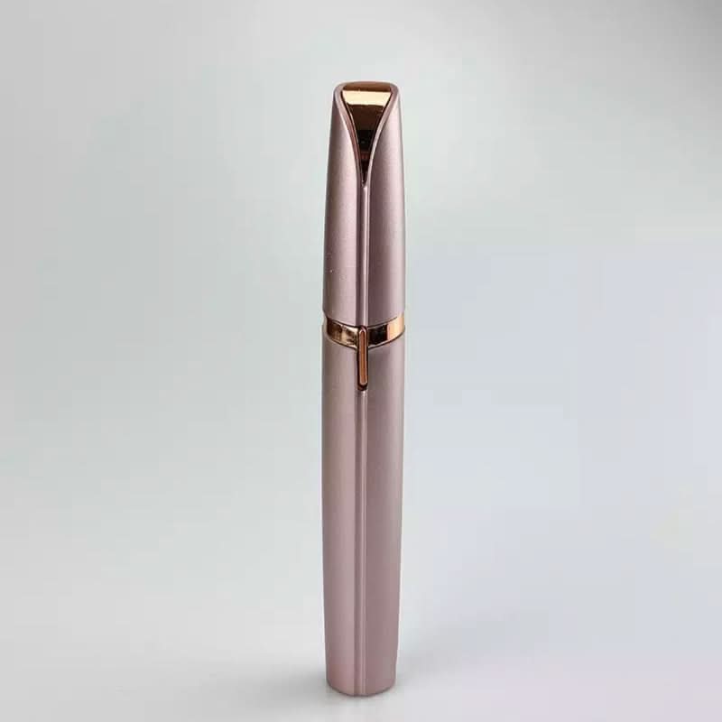 Precise and painless hair removal for clean eyebrows 